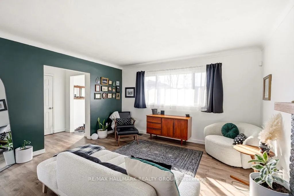Photo 10 of 45 Westwood Drive, Ottawa, Meadowlands/Crestview — HOMEH