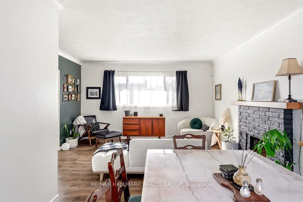 Photo 12 of 45 Westwood Drive, Ottawa, Meadowlands/Crestview — HOMEH