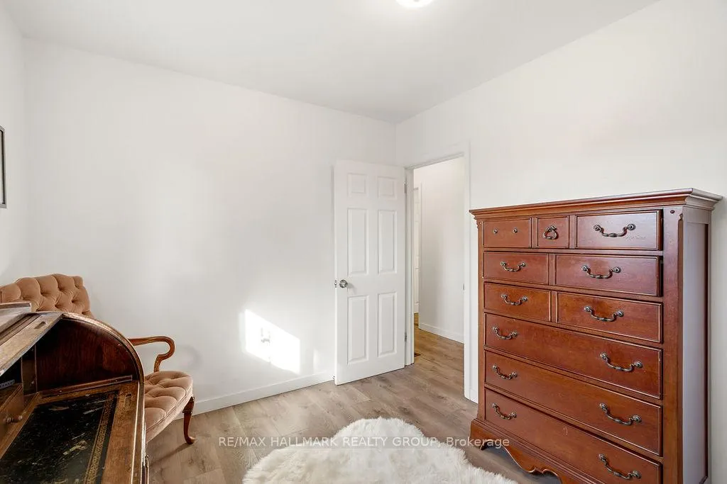 Photo 22 of 45 Westwood Drive, Ottawa, Meadowlands/Crestview — HOMEH