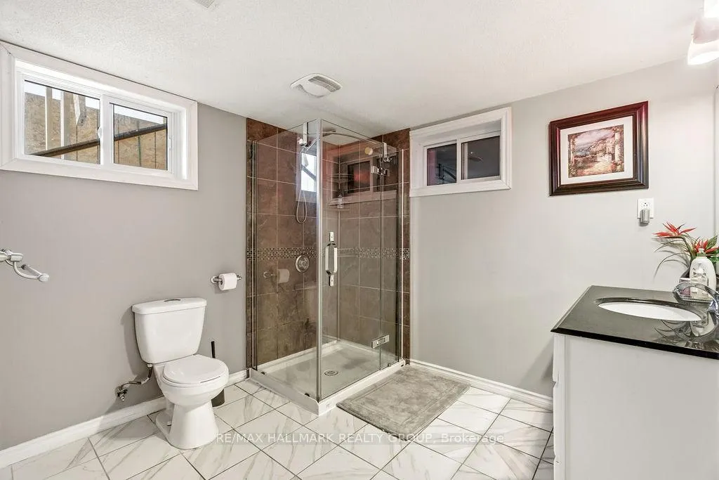 Photo 27 of 45 Westwood Drive, Ottawa, Meadowlands/Crestview — HOMEH