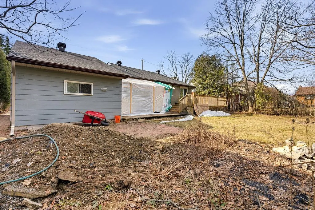 Photo 36 of 45 Westwood Drive, Ottawa, Meadowlands/Crestview — HOMEH