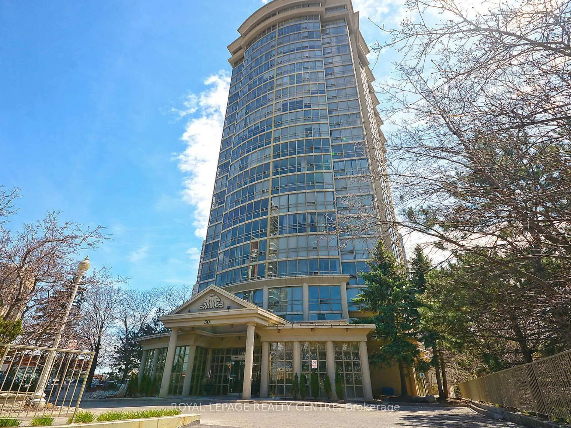 Front of Unit 601, 50 Eglinton Avenue W