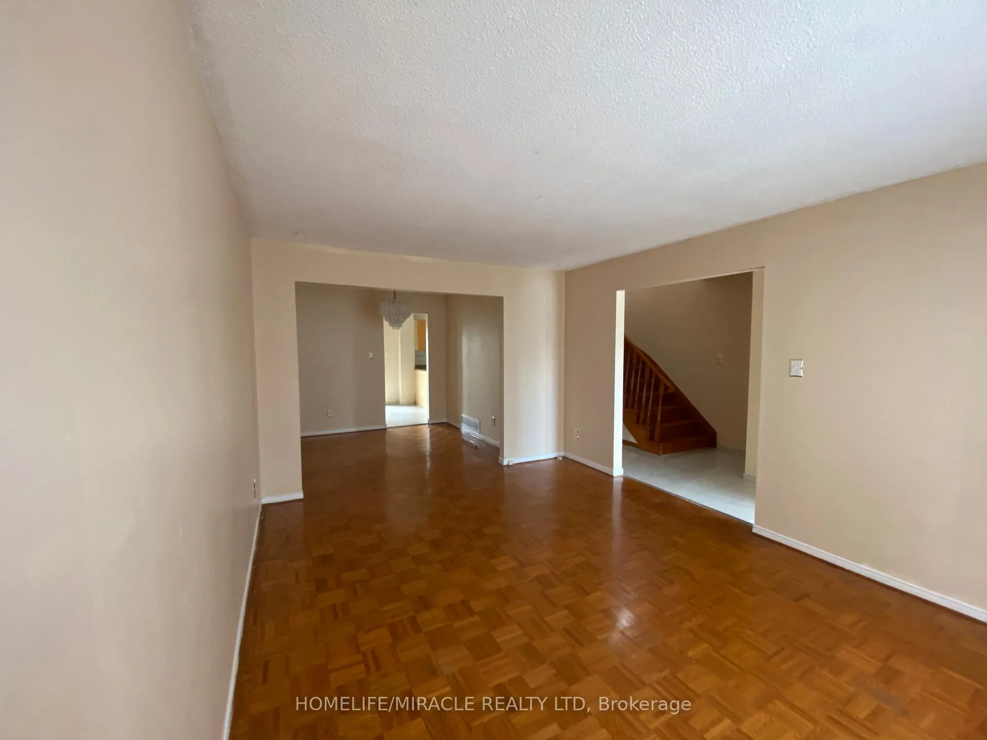 Photo 2 of 1 Kay Drive, Etobicoke, Mount Olive-Silverstone-Jamestown — HOMEH
