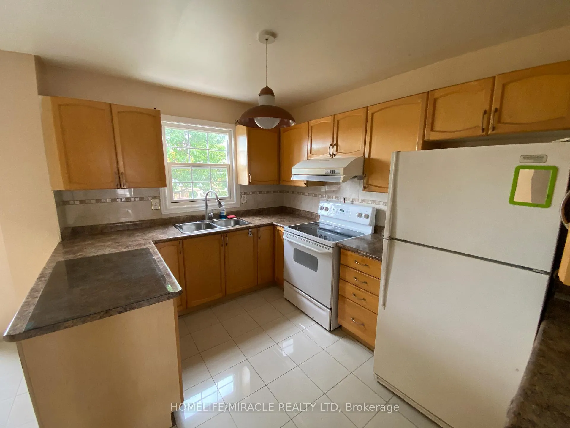 Photo 4 of 1 Kay Drive, Etobicoke, Mount Olive-Silverstone-Jamestown — HOMEH