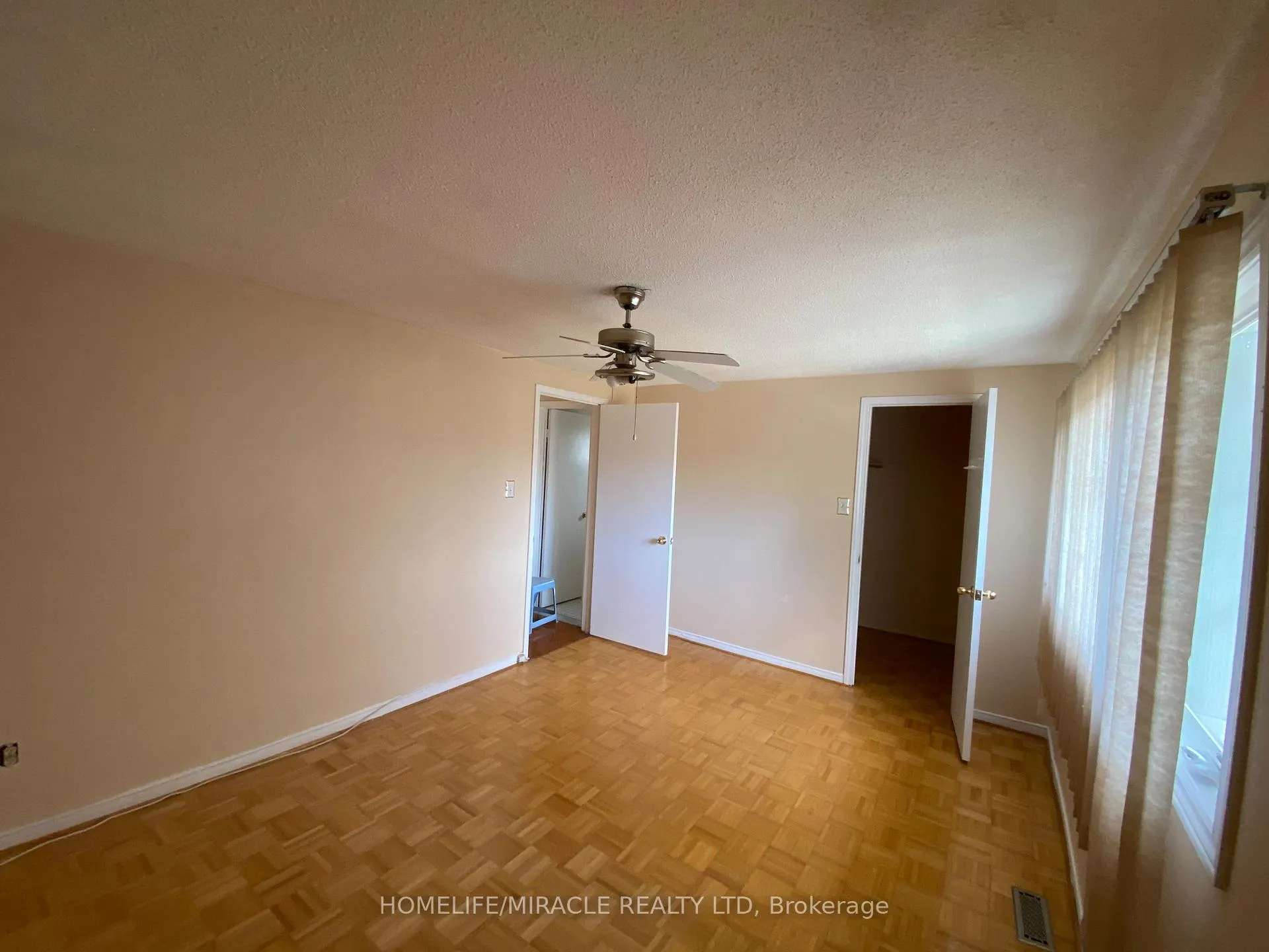 Photo 11 of 1 Kay Drive, Etobicoke, Mount Olive-Silverstone-Jamestown — HOMEH