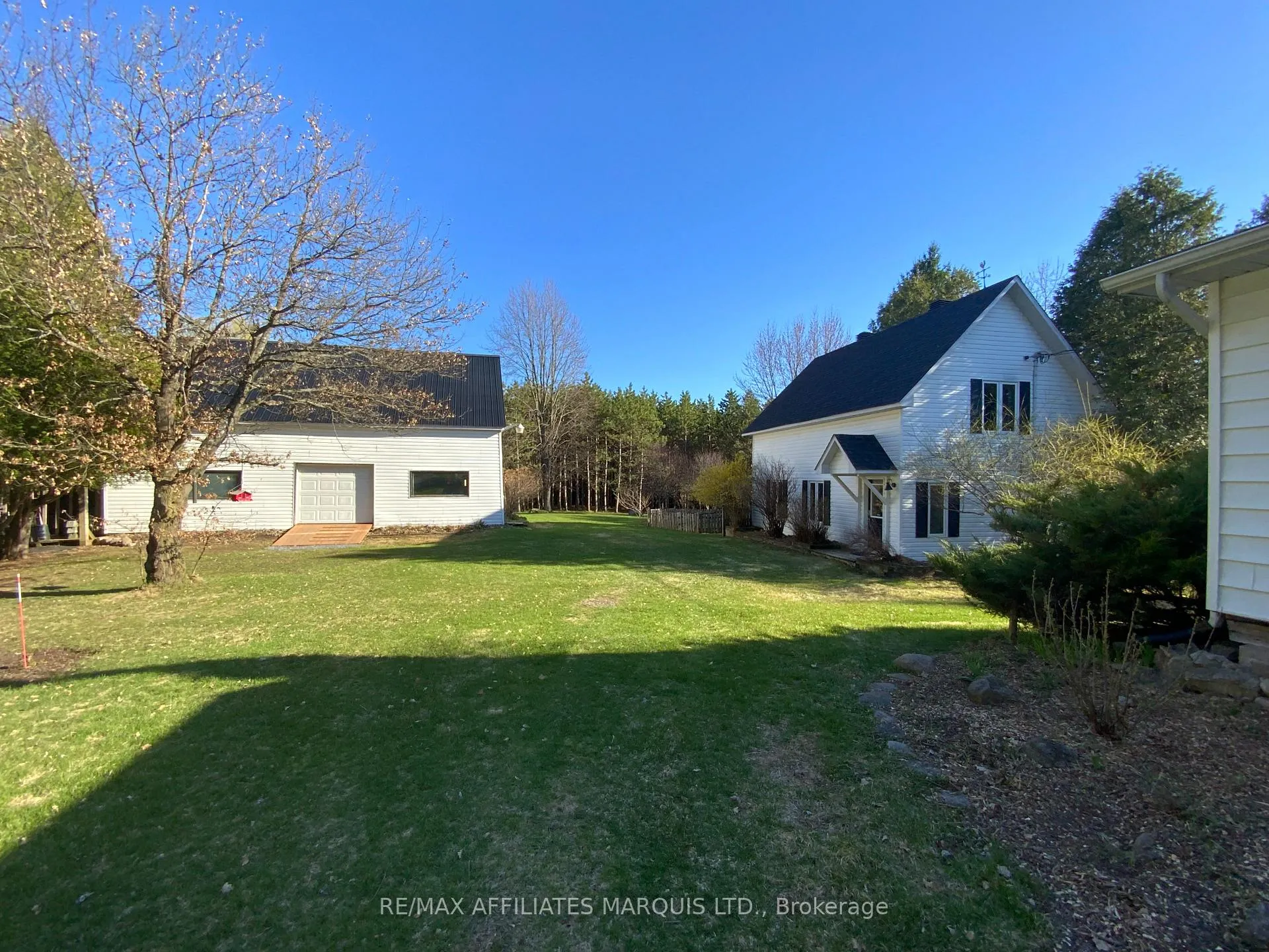 Photo 3 of 19168 Kenyon Conc 1 Road, North Glengarry, North Glengarry (Kenyon) Twp — HOMEH