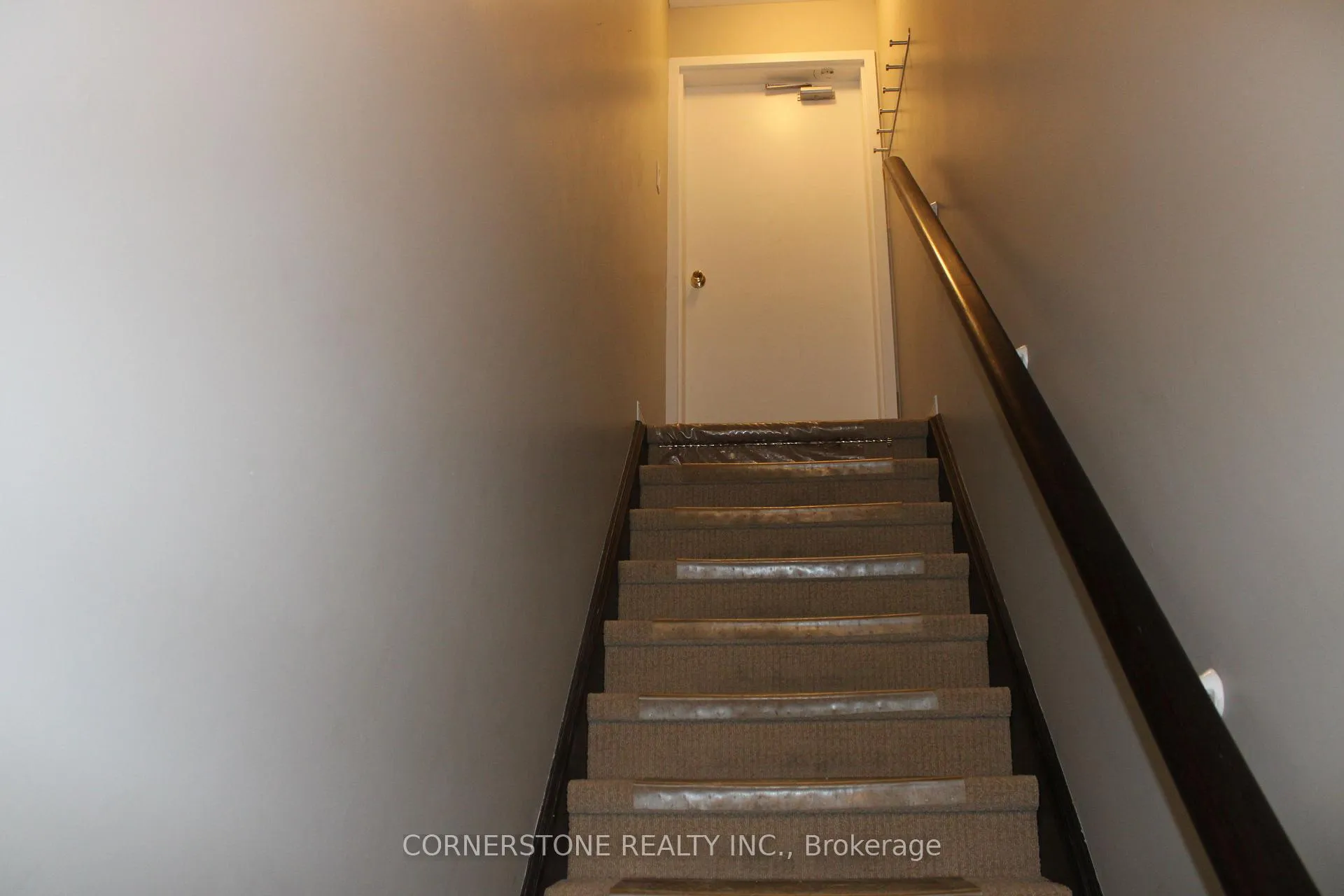 Photo 5 of Unit 25, 5 Armstrong Street, Orangeville — HOMEH