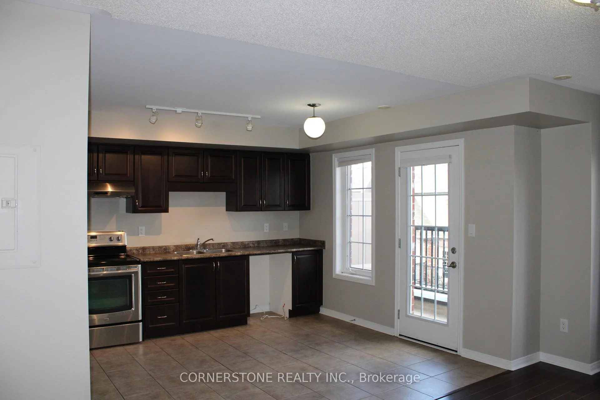Photo 11 of Unit 25, 5 Armstrong Street, Orangeville — HOMEH