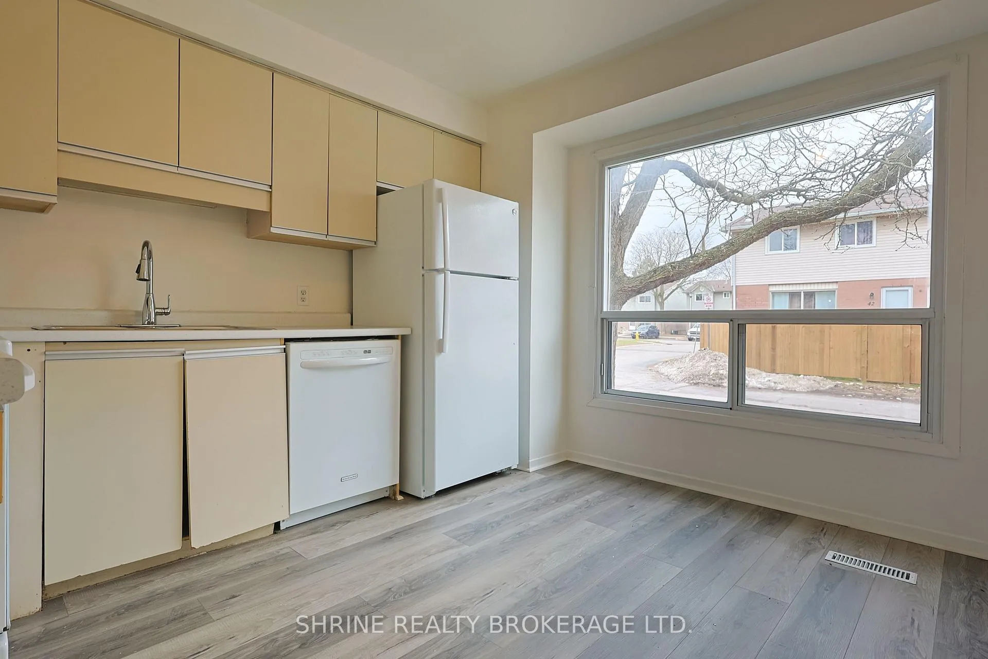 Photo 9 of Unit 51, 595 Third Street, London, East H — HOMEH