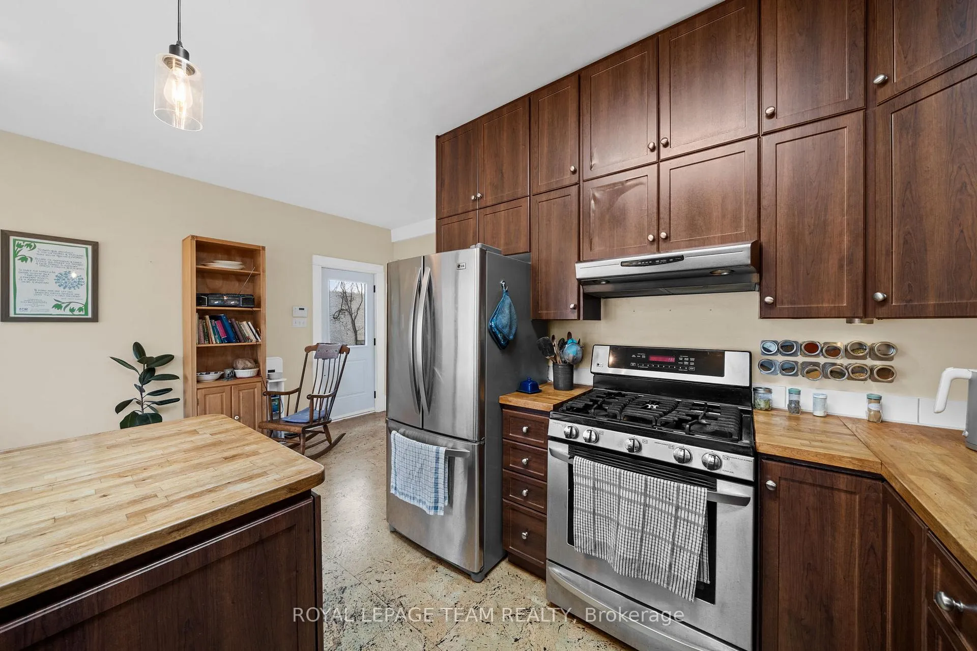 Photo 12 of 47 Belmont Avenue, Ottawa, Old Ottawa South/Rideau Gardens — HOMEH