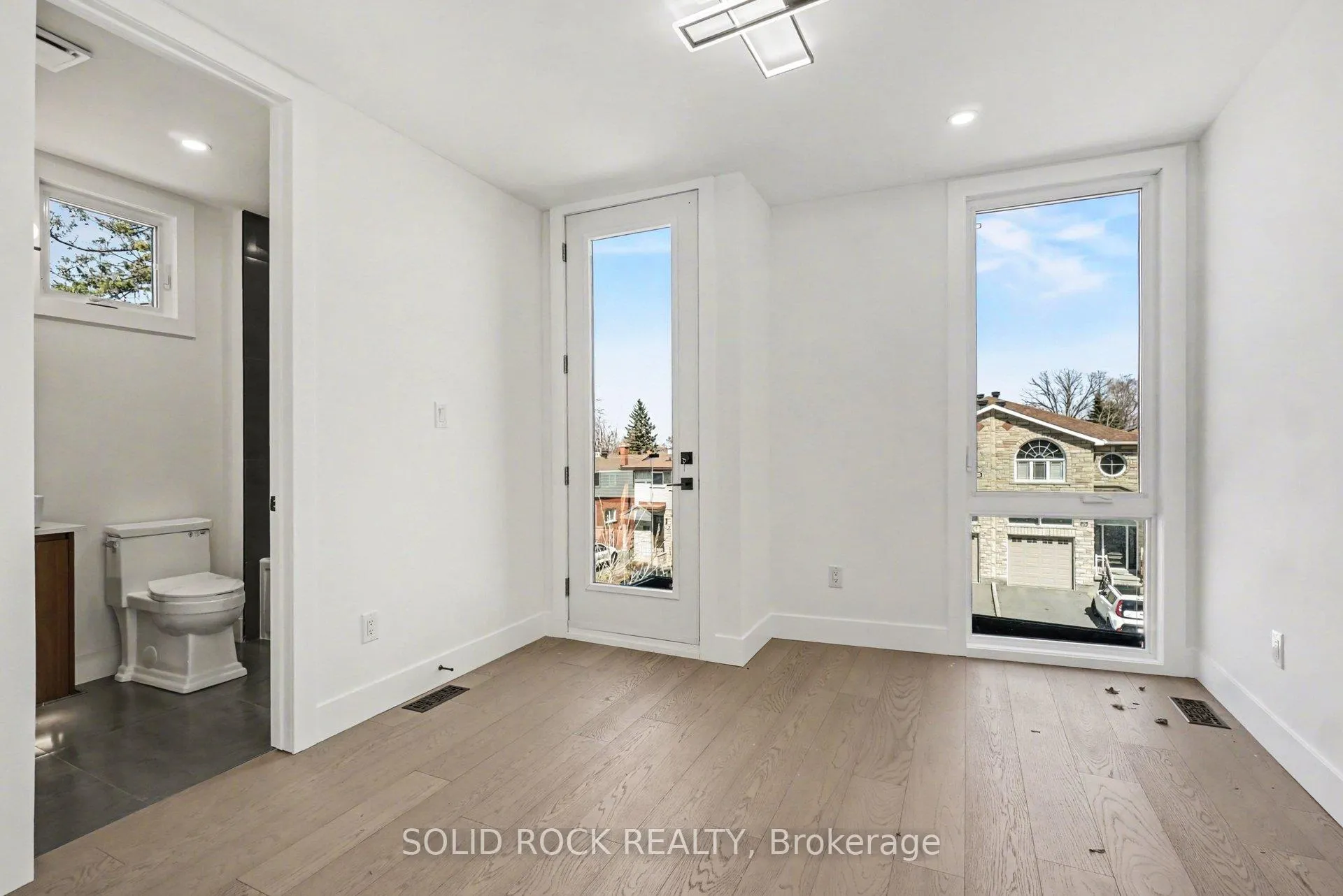 Photo 21 of 826 Alpine Avenue, Ottawa, Queensway Terrace North — HOMEH