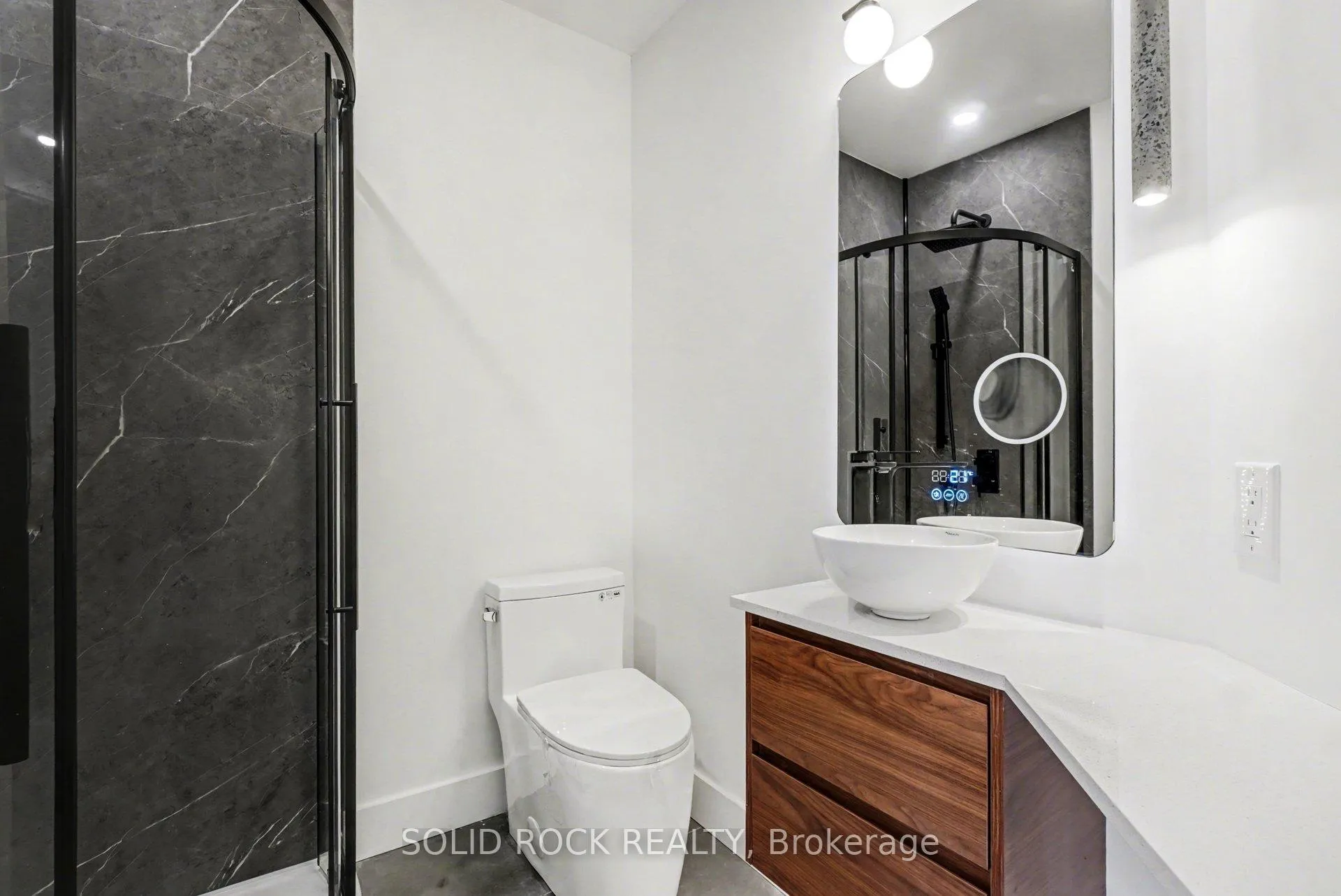Photo 25 of 826 Alpine Avenue, Ottawa, Queensway Terrace North — HOMEH