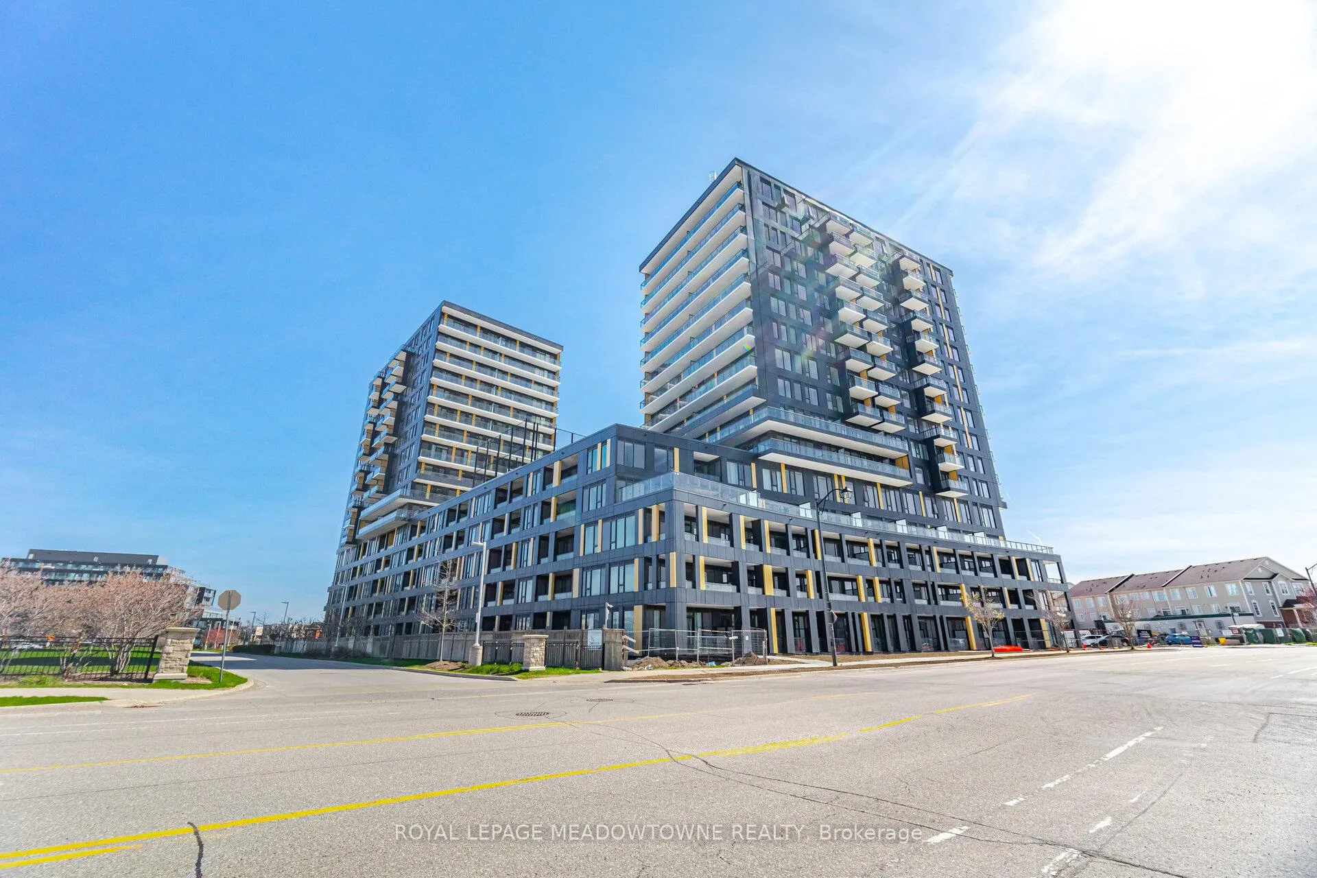 Photo 1 of Unit 429, 4878 Powers Common, Burlington, Alton — HOMEH