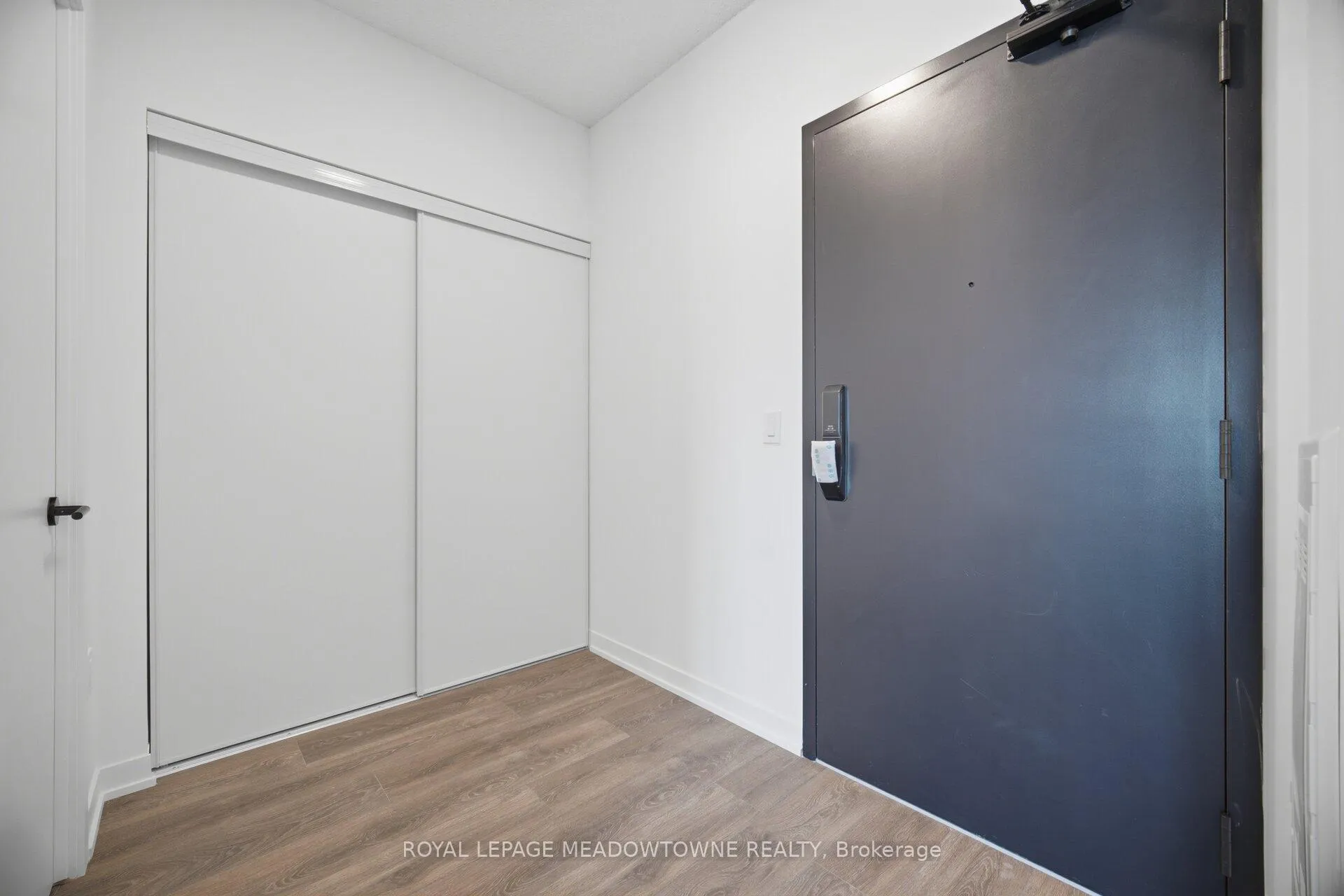 Photo 8 of Unit 429, 4878 Powers Common, Burlington, Alton — HOMEH