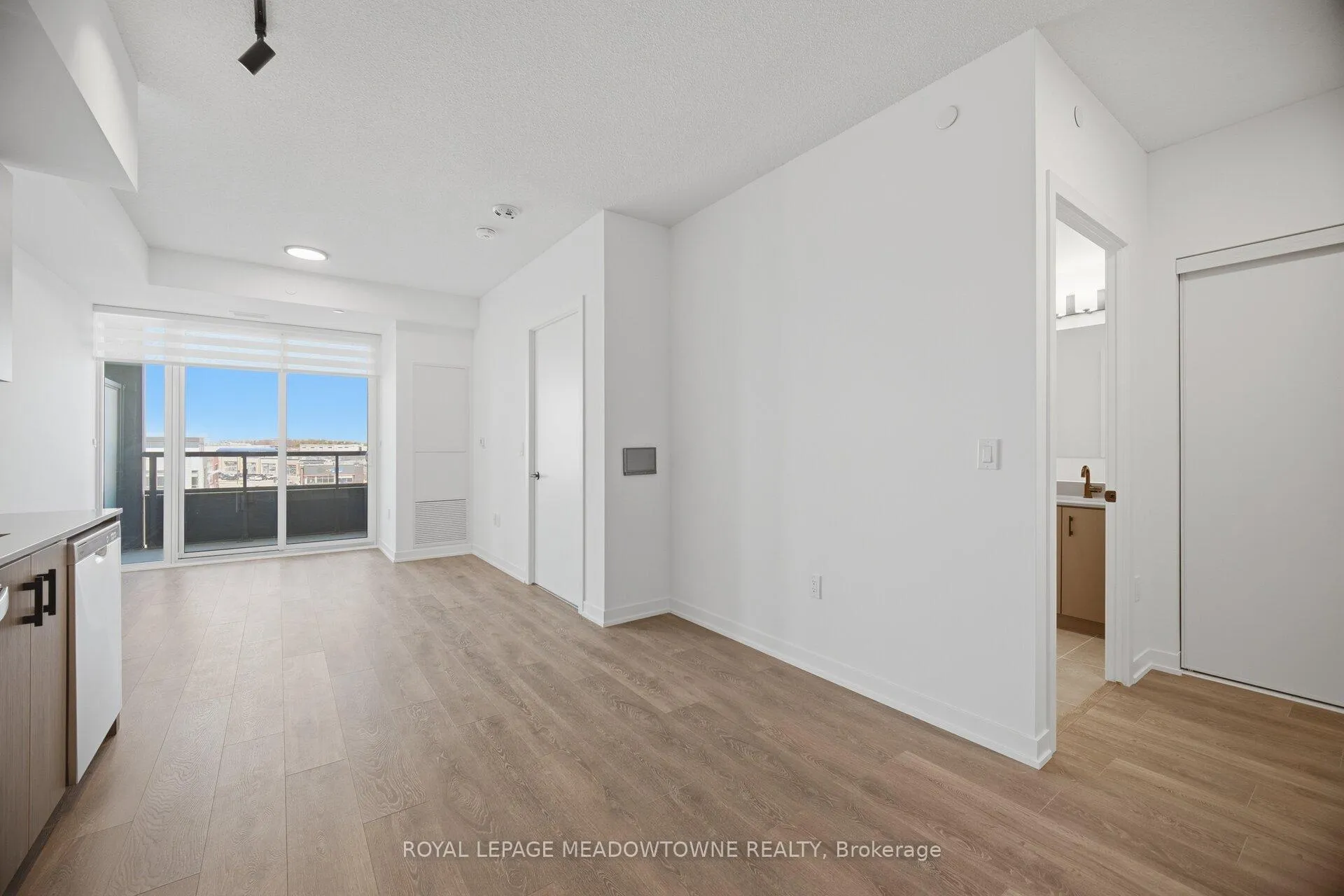 Photo 13 of Unit 429, 4878 Powers Common, Burlington, Alton — HOMEH