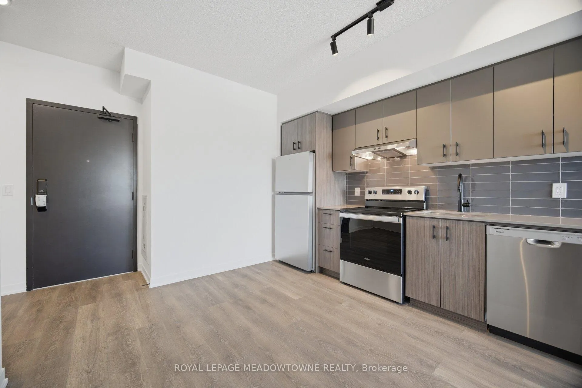 Photo 15 of Unit 429, 4878 Powers Common, Burlington, Alton — HOMEH