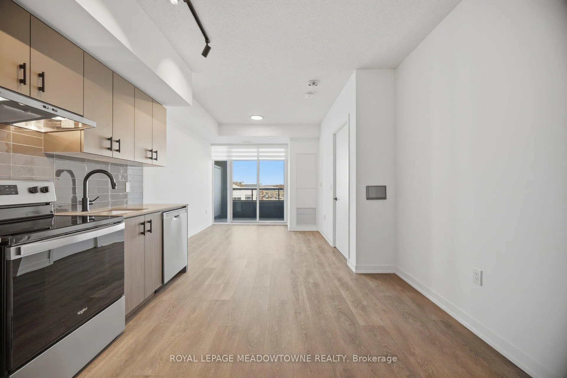 Photo 17 of Unit 429, 4878 Powers Common, Burlington, Alton — HOMEH