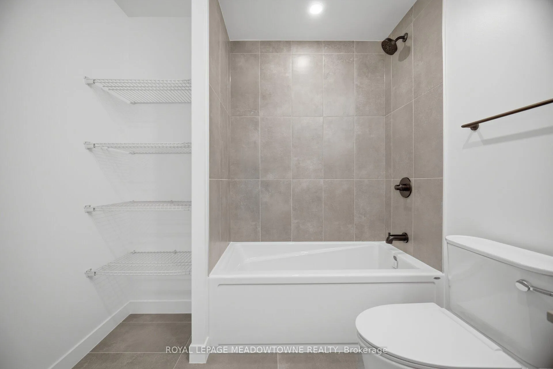 Photo 29 of Unit 429, 4878 Powers Common, Burlington, Alton — HOMEH