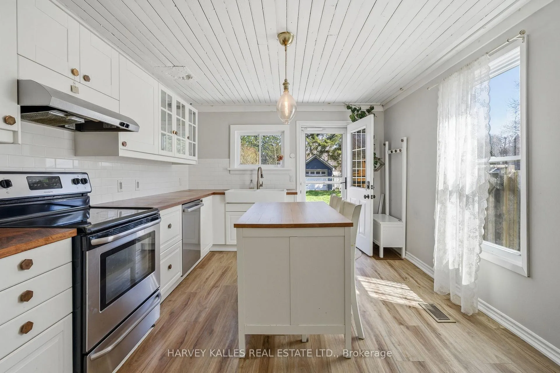 Photo 18 of 7-9 Spring Street, Prince Edward County, Picton Ward — HOMEH