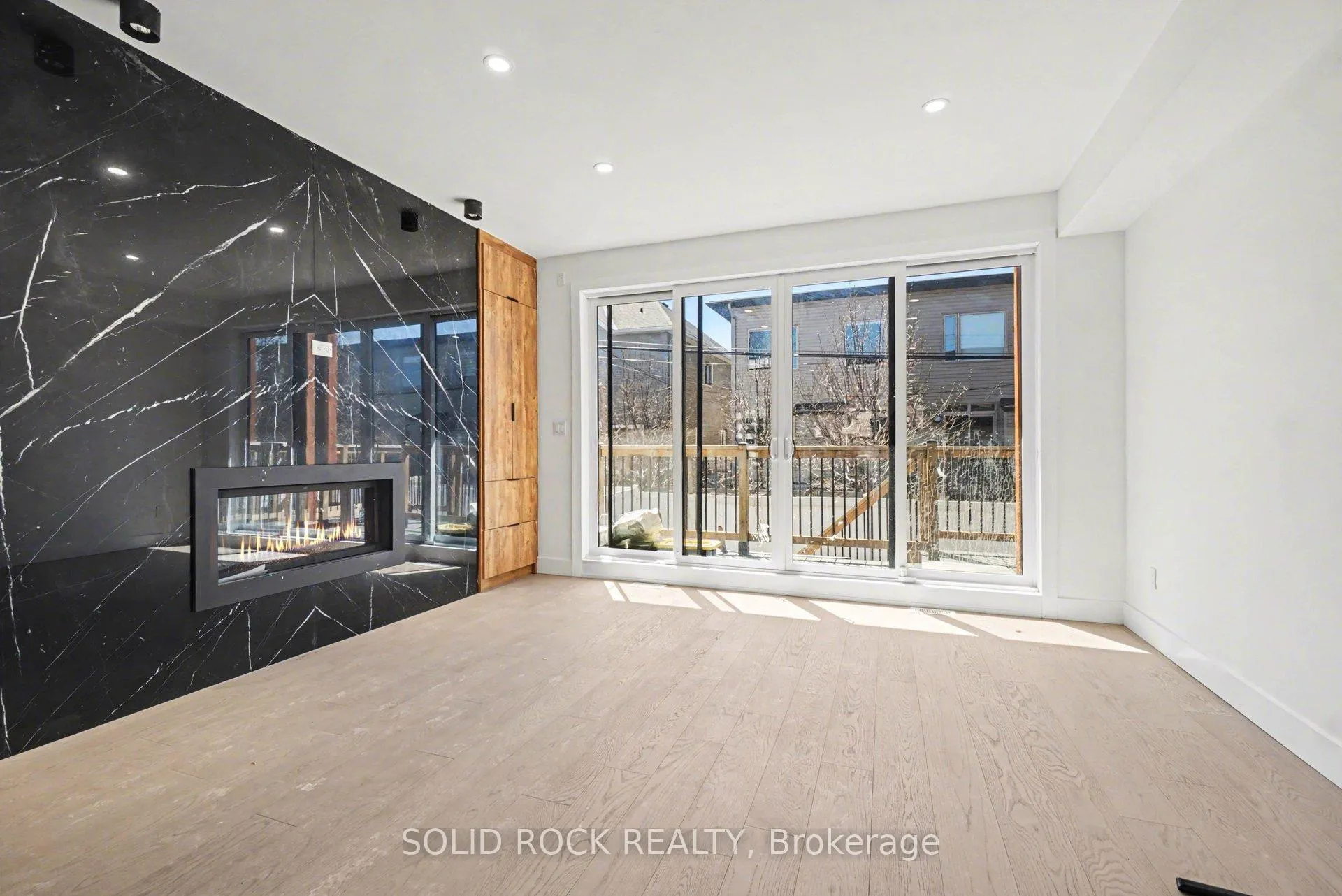 Photo 14 of 828 Alpine Avenue, Ottawa, Queensway Terrace North — HOMEH