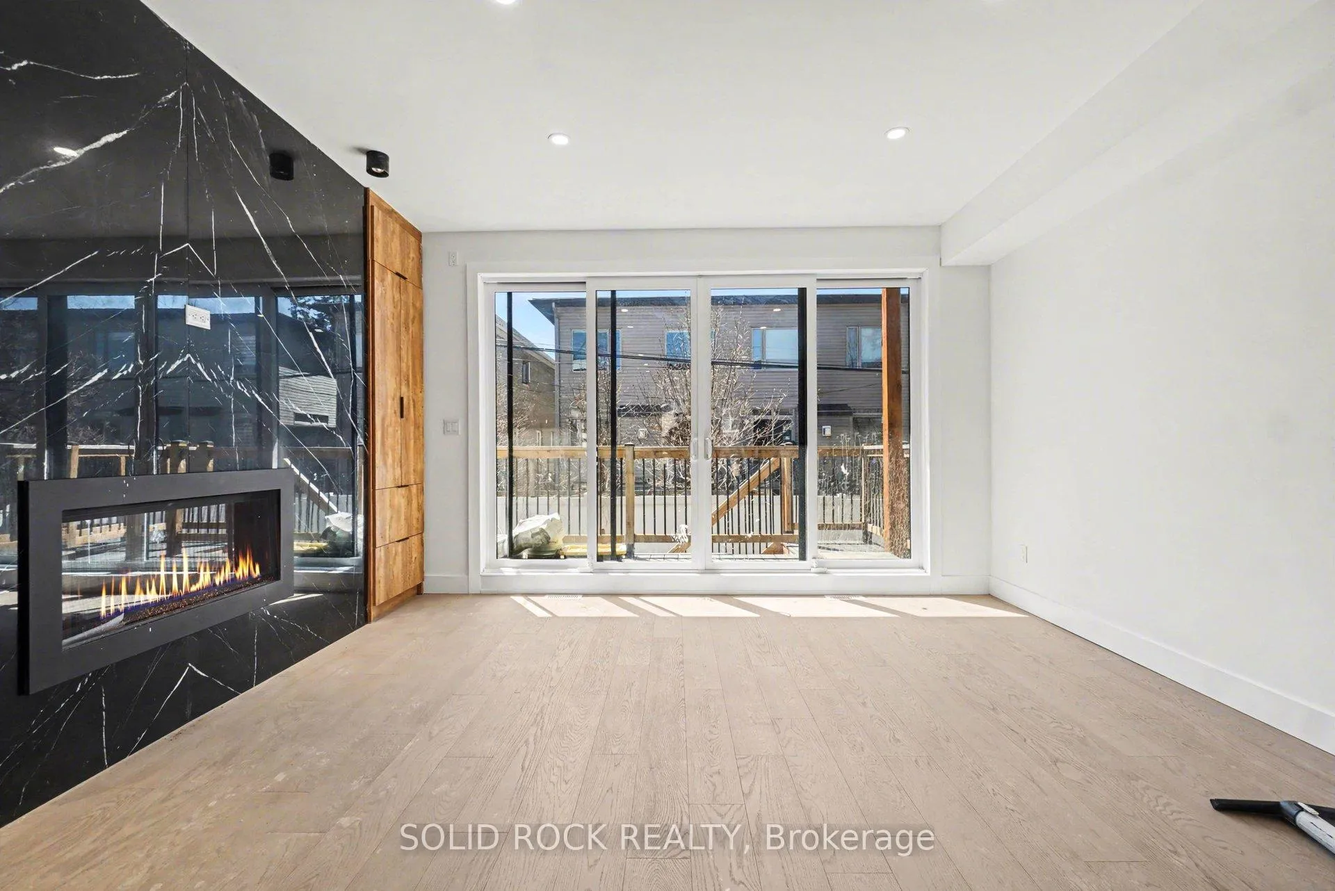 Photo 15 of 828 Alpine Avenue, Ottawa, Queensway Terrace North — HOMEH