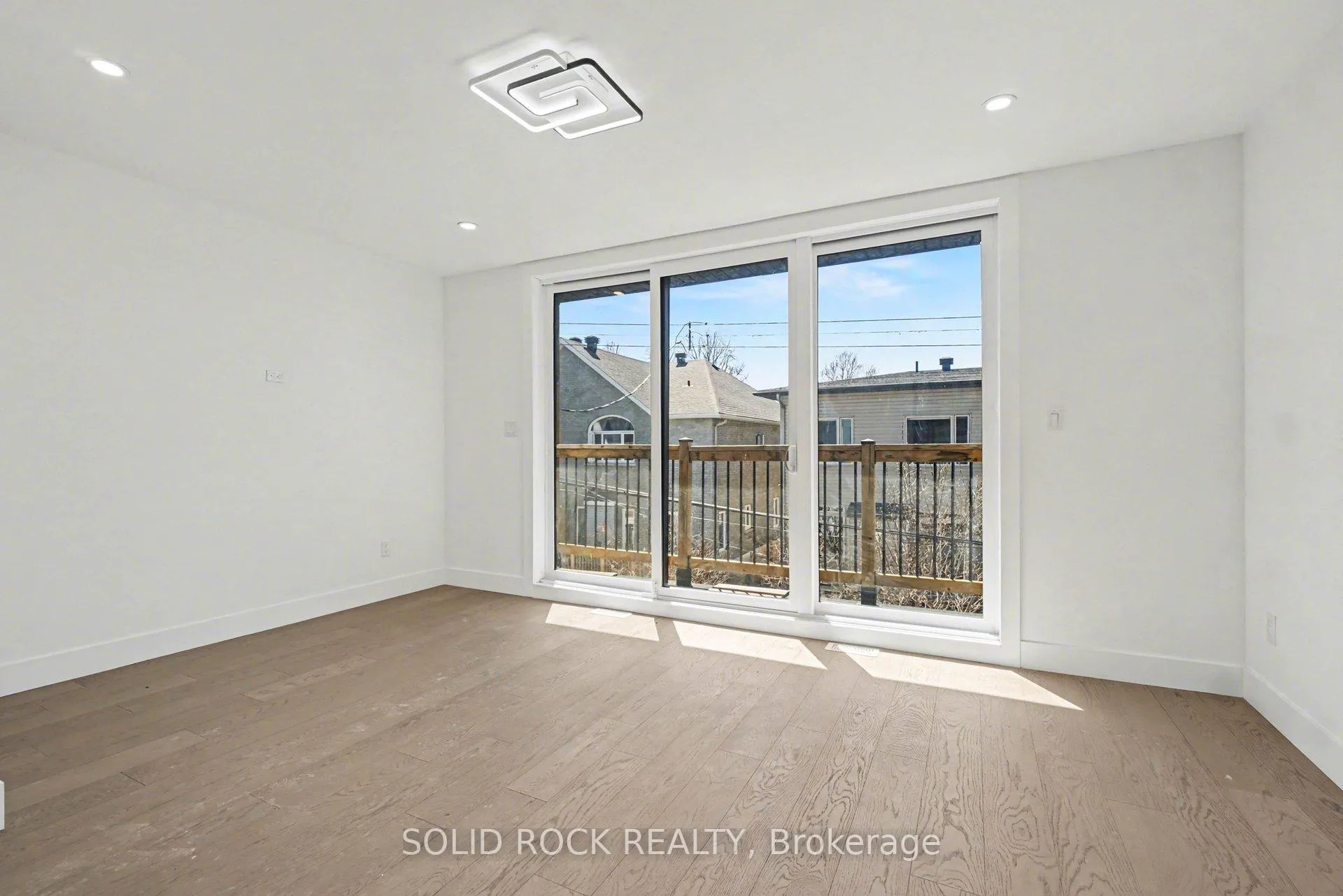 Photo 17 of 828 Alpine Avenue, Ottawa, Queensway Terrace North — HOMEH