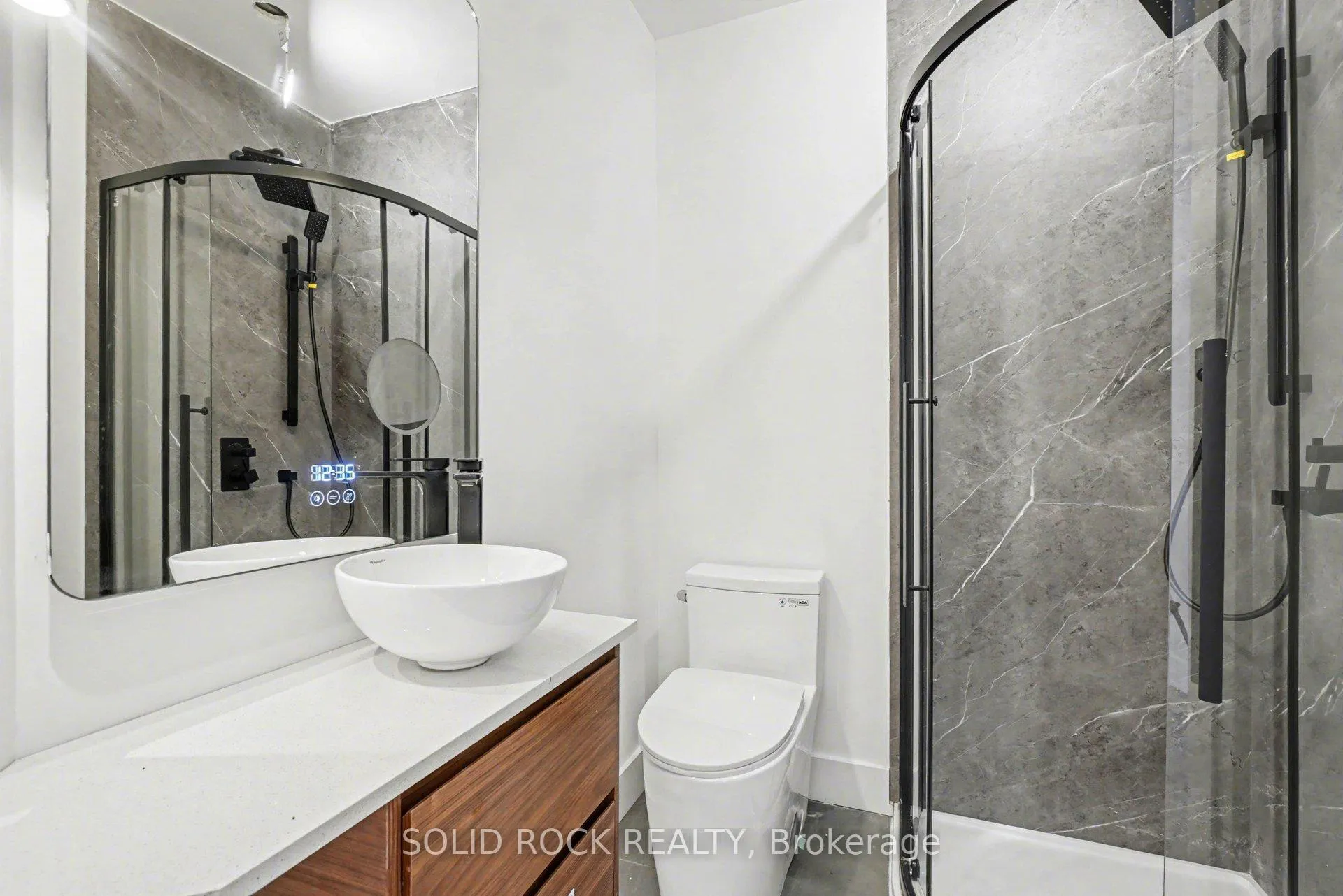 Photo 19 of 828 Alpine Avenue, Ottawa, Queensway Terrace North — HOMEH