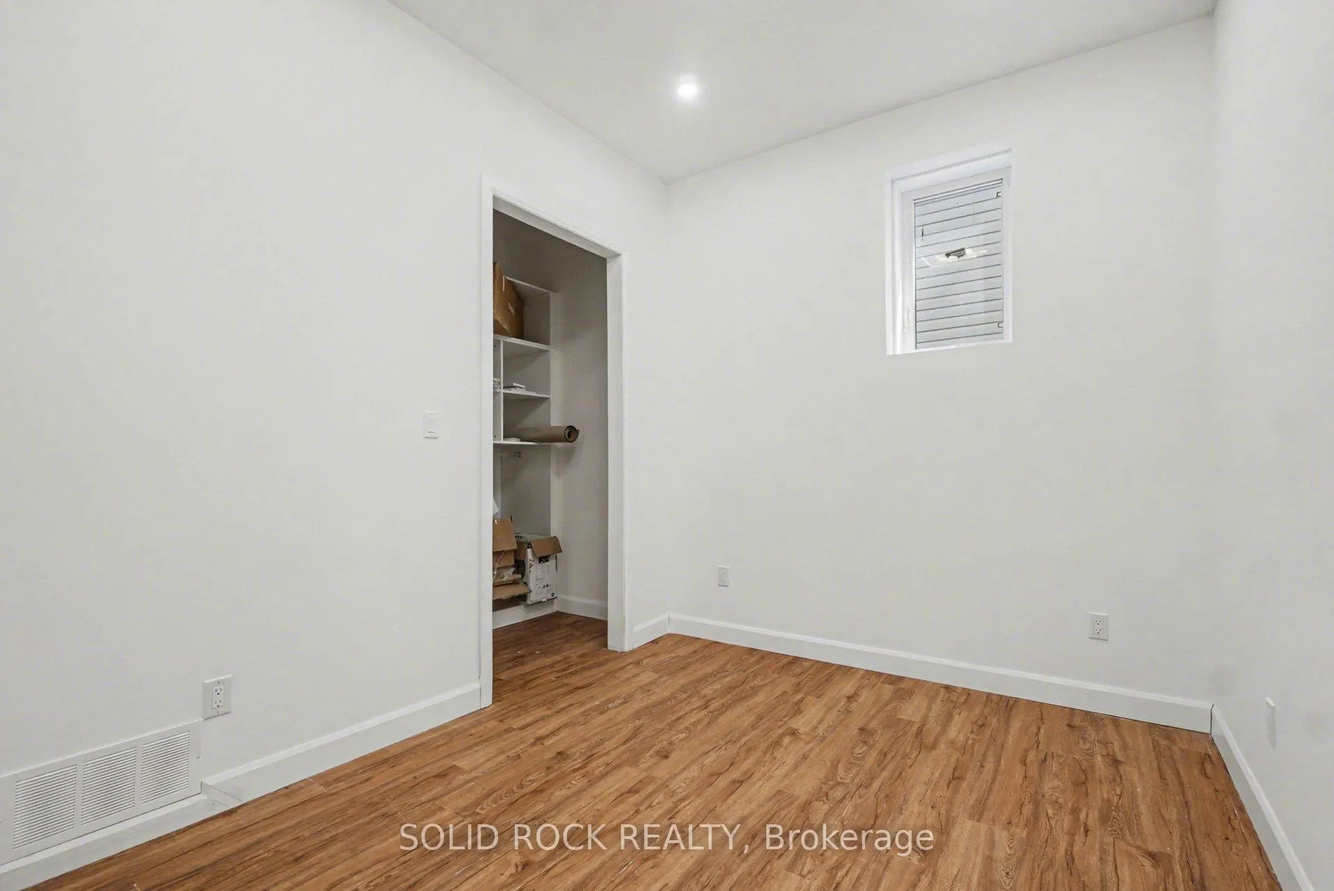 Photo 27 of 828 Alpine Avenue, Ottawa, Queensway Terrace North — HOMEH