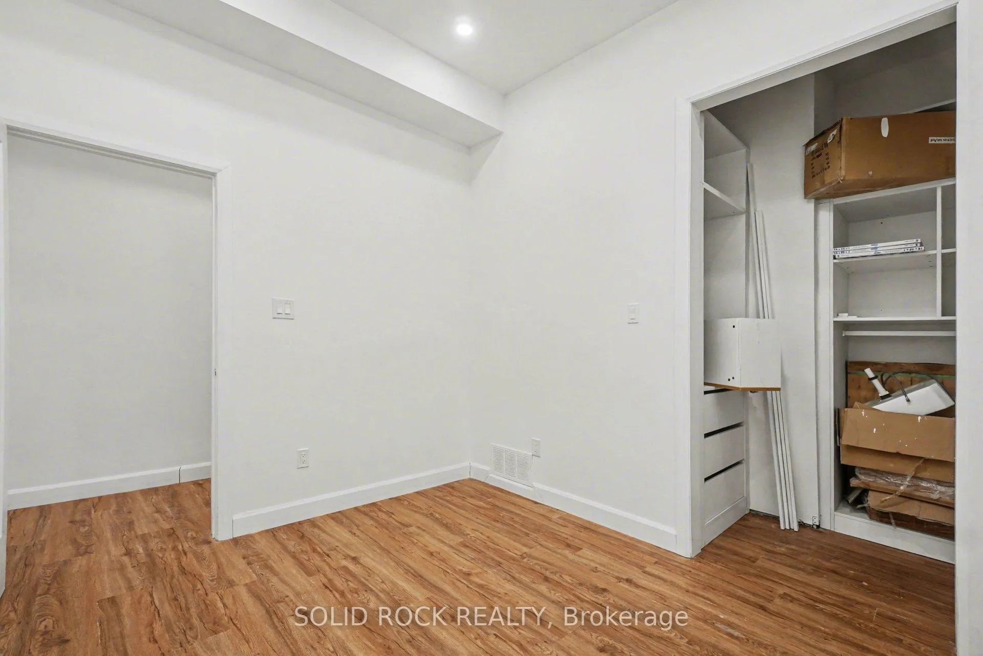 Photo 28 of 828 Alpine Avenue, Ottawa, Queensway Terrace North — HOMEH