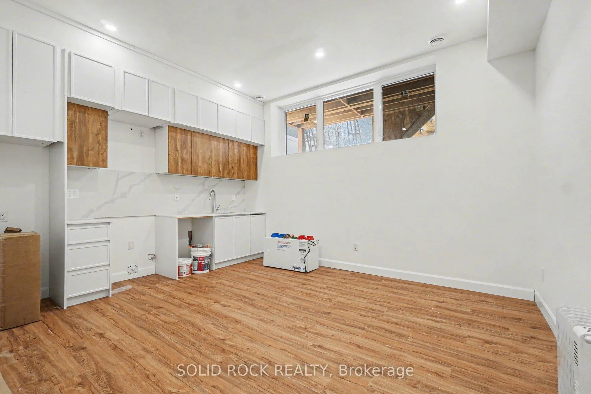 Photo 29 of 828 Alpine Avenue, Ottawa, Queensway Terrace North — HOMEH