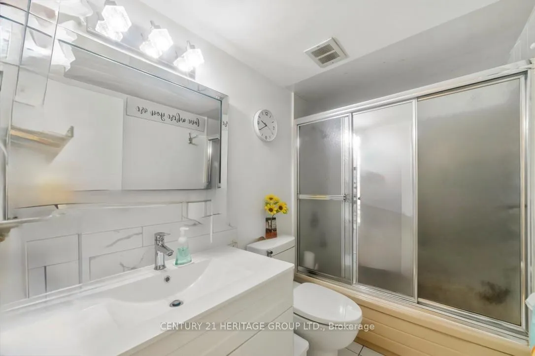 Photo 19 of Unit 1408, 2323 Confederation Parkway, Mississauga, Cooksville — HOMEH