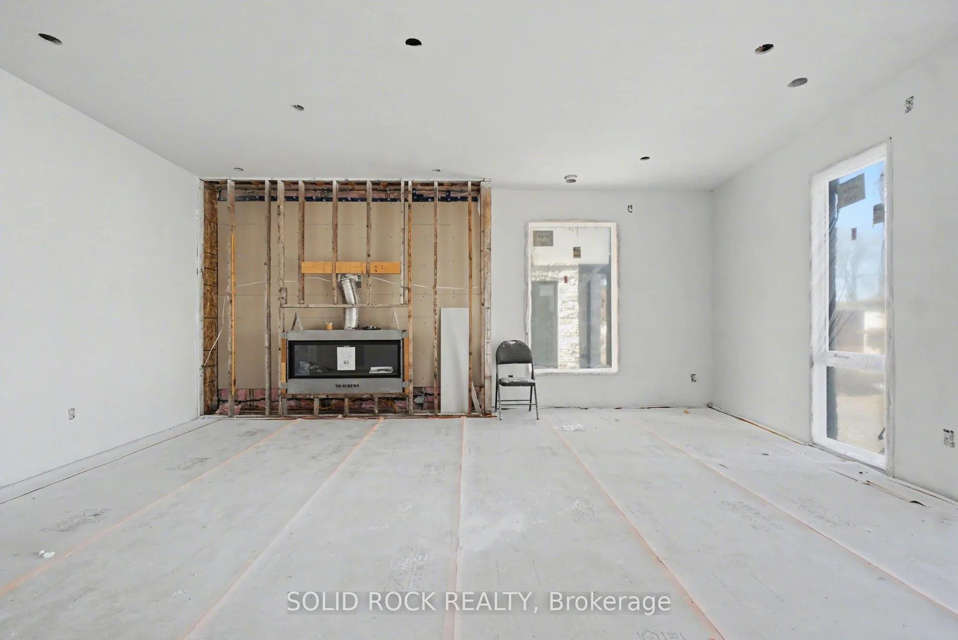 Photo 4 of 830 Alpine Avenue, Ottawa, Queensway Terrace North — HOMEH
