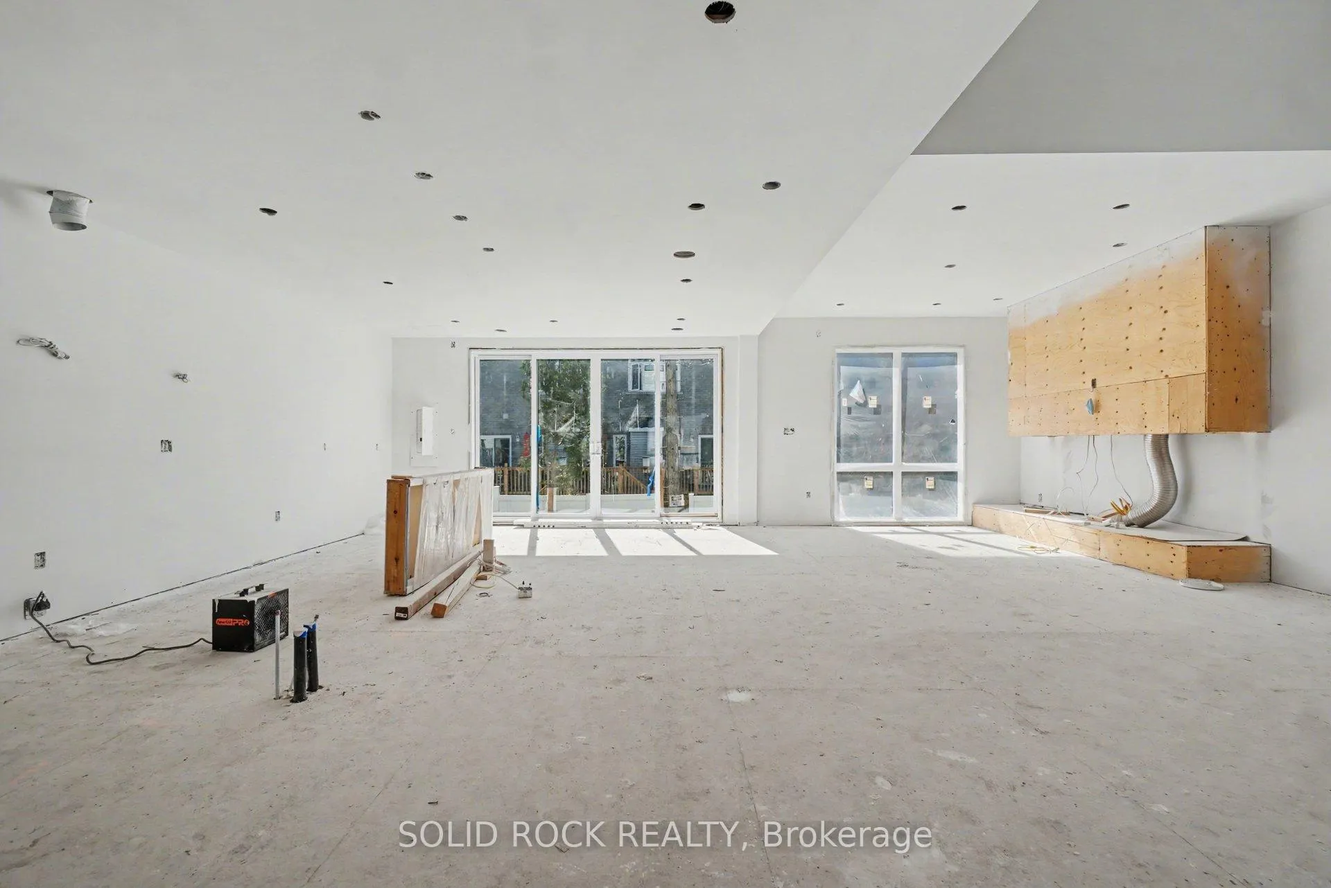 Photo 6 of 830 Alpine Avenue, Ottawa, Queensway Terrace North — HOMEH