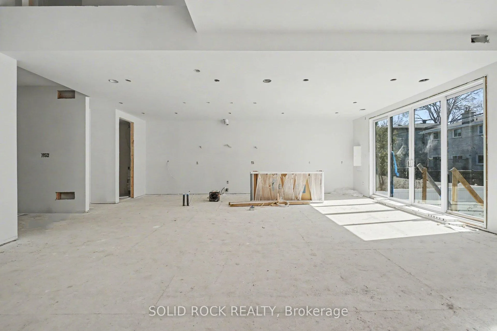 Photo 12 of 830 Alpine Avenue, Ottawa, Queensway Terrace North — HOMEH