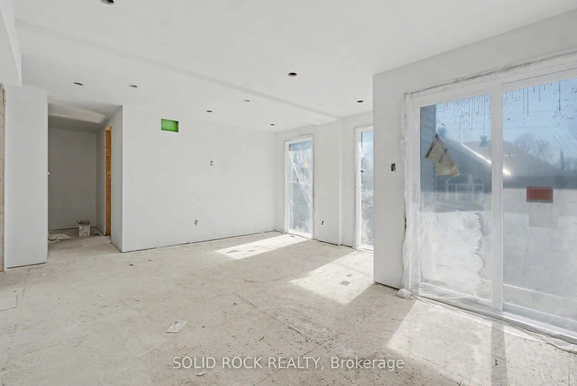 Photo 19 of 830 Alpine Avenue, Ottawa, Queensway Terrace North — HOMEH
