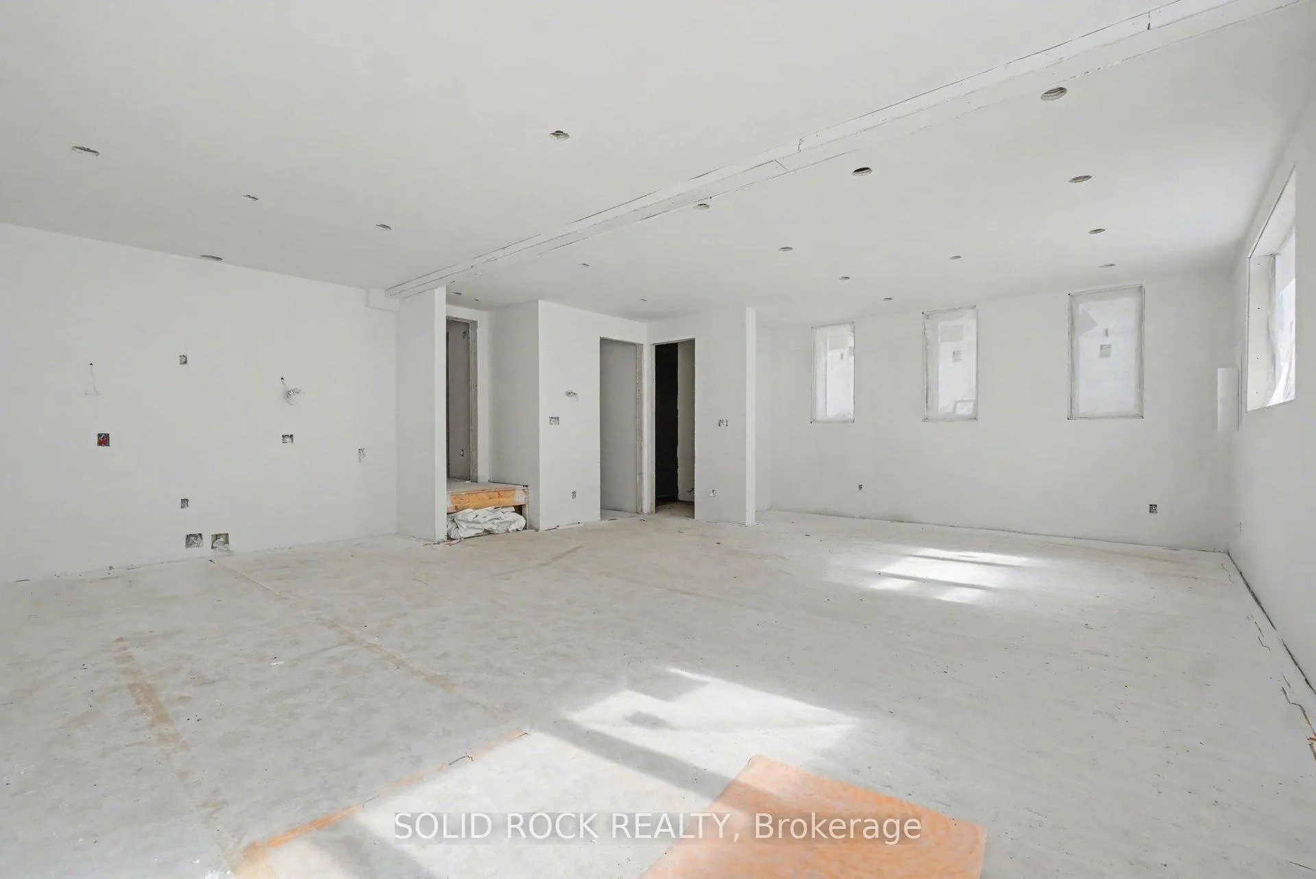 Photo 30 of 830 Alpine Avenue, Ottawa, Queensway Terrace North — HOMEH