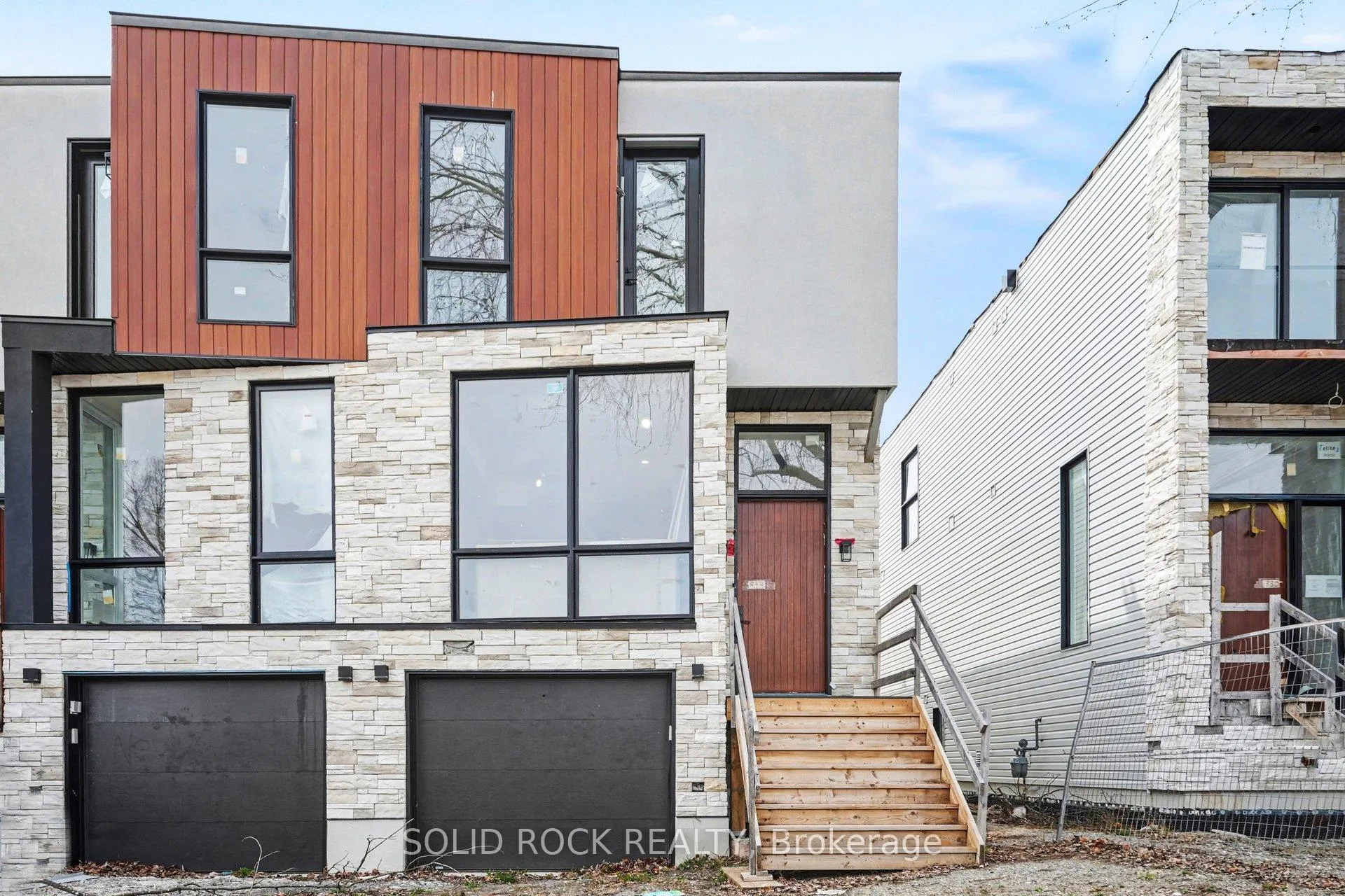 Photo 2 of 838 Alpine Avenue, Ottawa, Queensway Terrace North — HOMEH