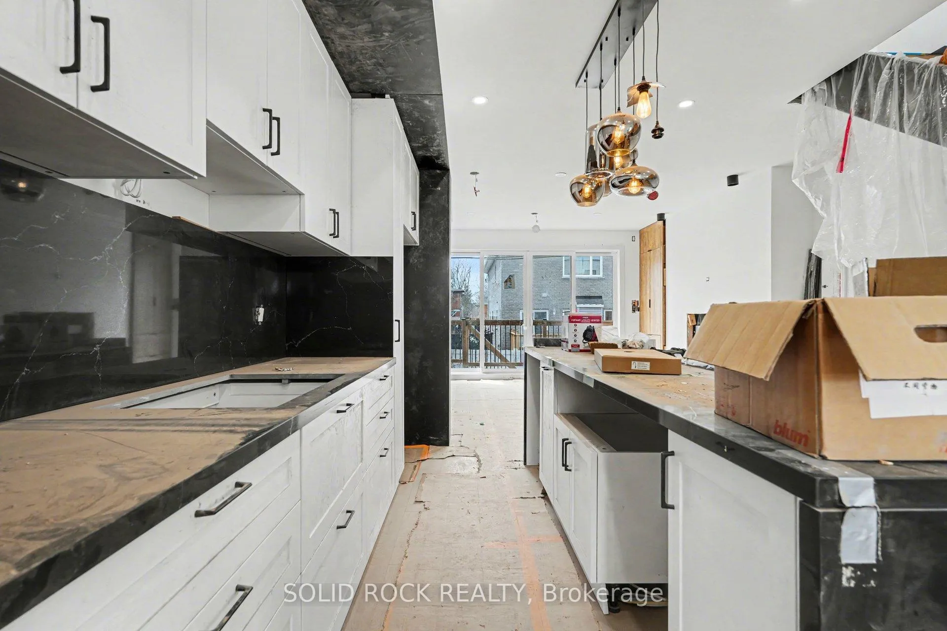 Photo 8 of 838 Alpine Avenue, Ottawa, Queensway Terrace North — HOMEH