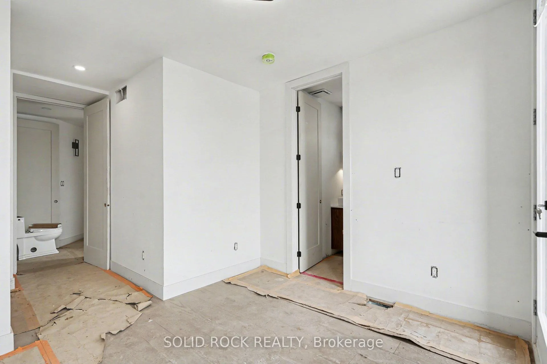 Photo 19 of 838 Alpine Avenue, Ottawa, Queensway Terrace North — HOMEH