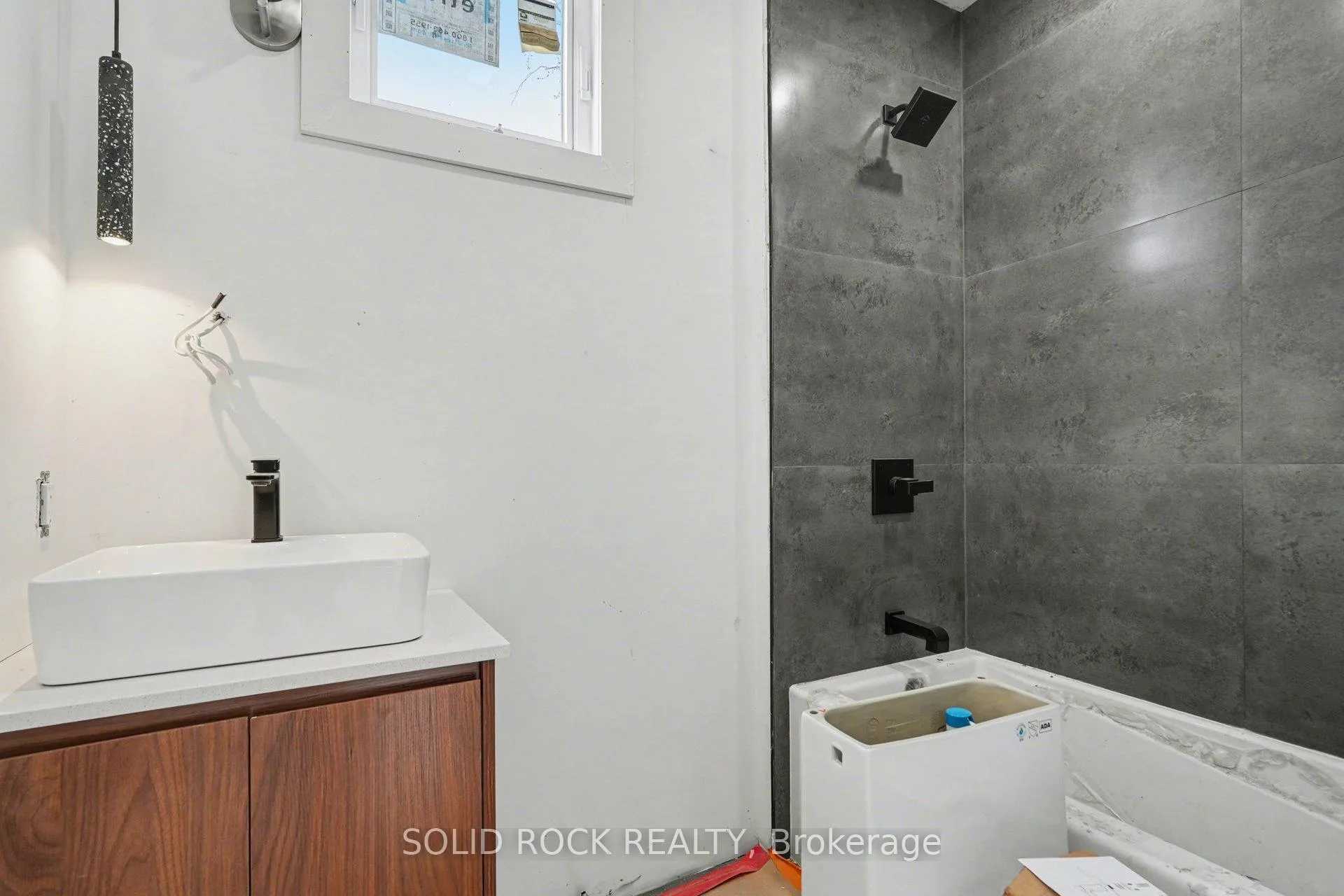 Photo 29 of 838 Alpine Avenue, Ottawa, Queensway Terrace North — HOMEH