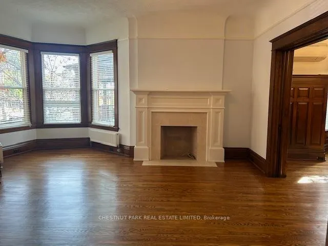 Photo 4 of Unit Main, 662 Broadview Avenue, Toronto, North Riverdale — HOMEH
