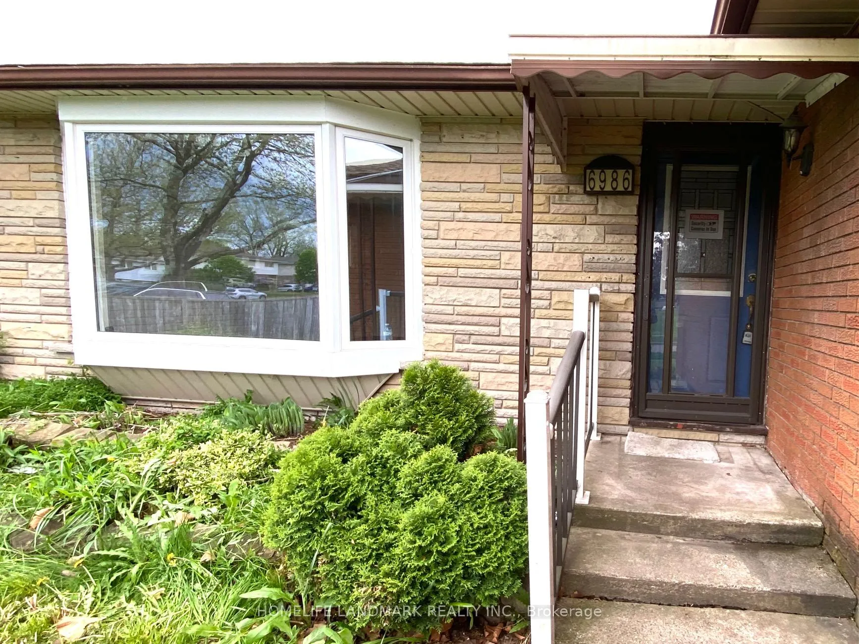 Photo 4 of 6986 Centennial Street, Niagara Falls, Arad/Fallsview — HOMEH
