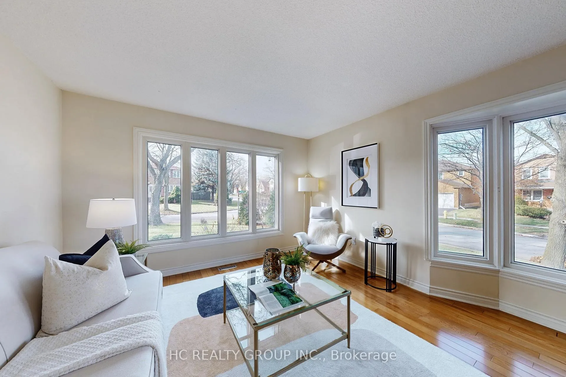 Photo 4 of 1 Atwood Court, Markham, Thornlea — HOMEH