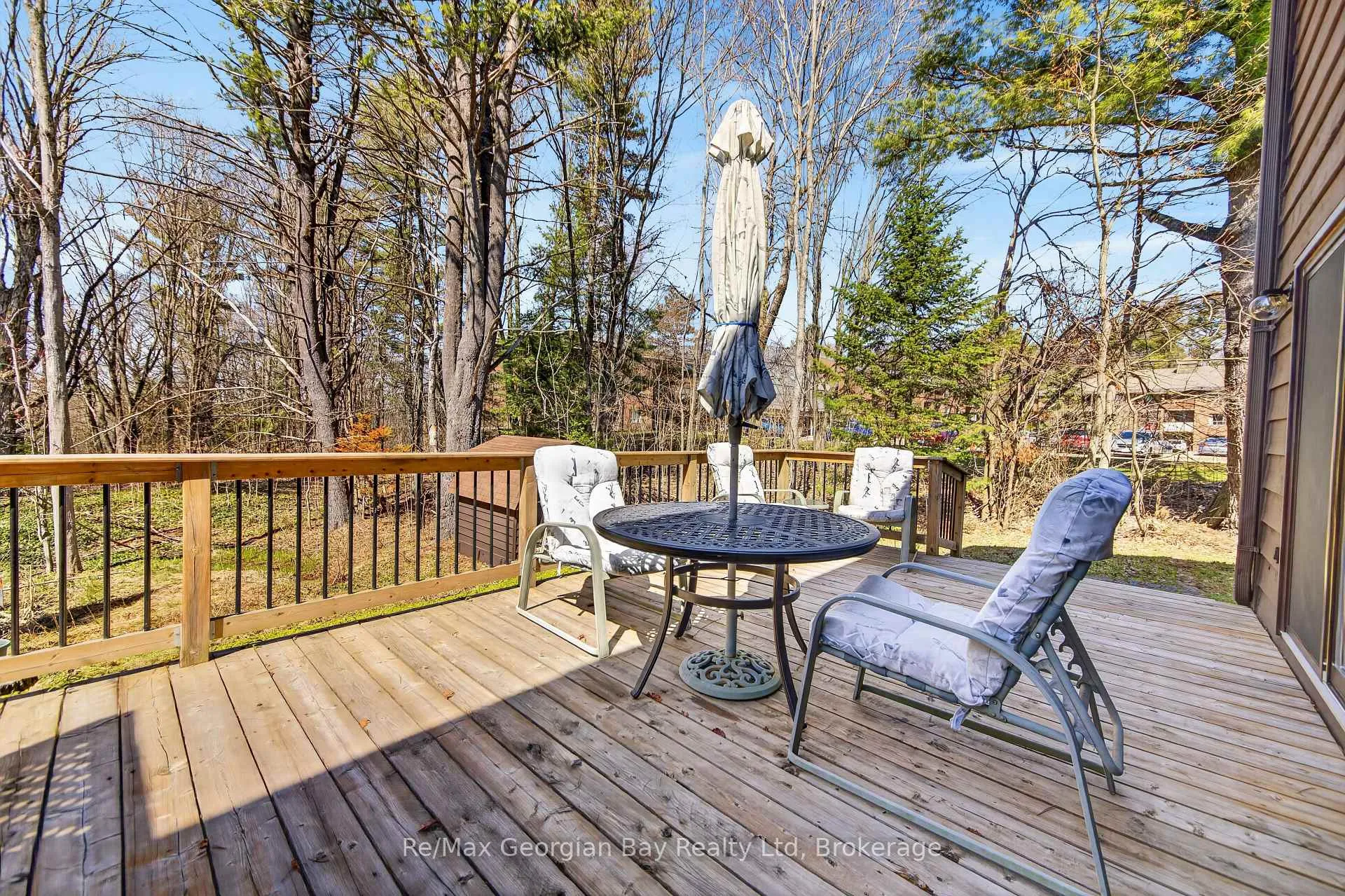 Photo 13 of 30 Oakwood Heights, Bracebridge, Macaulay — HOMEH