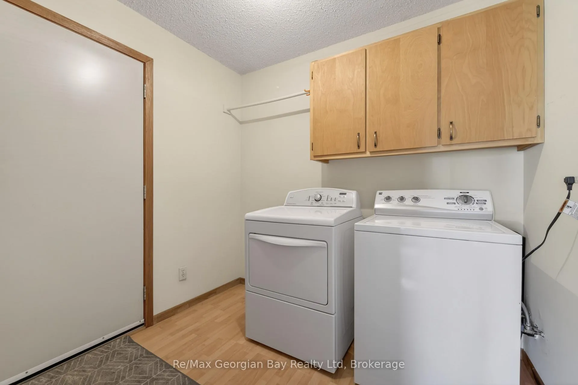 Photo 14 of 30 Oakwood Heights, Bracebridge, Macaulay — HOMEH