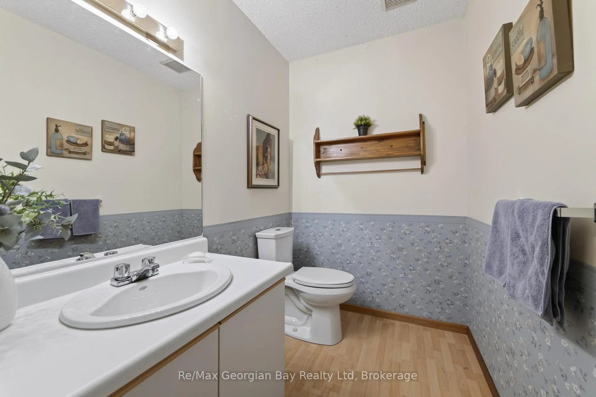 Photo 26 of 30 Oakwood Heights, Bracebridge, Macaulay — HOMEH