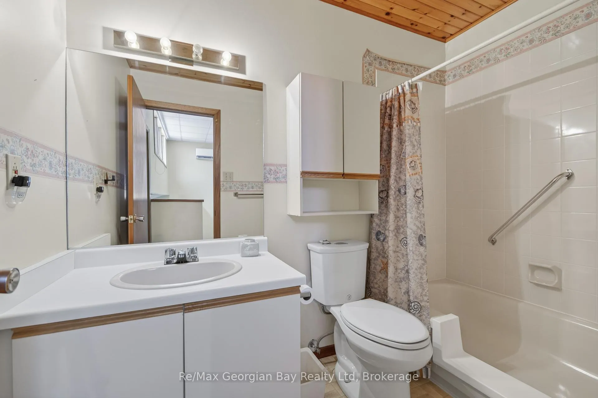 Photo 48 of 30 Oakwood Heights, Bracebridge, Macaulay — HOMEH