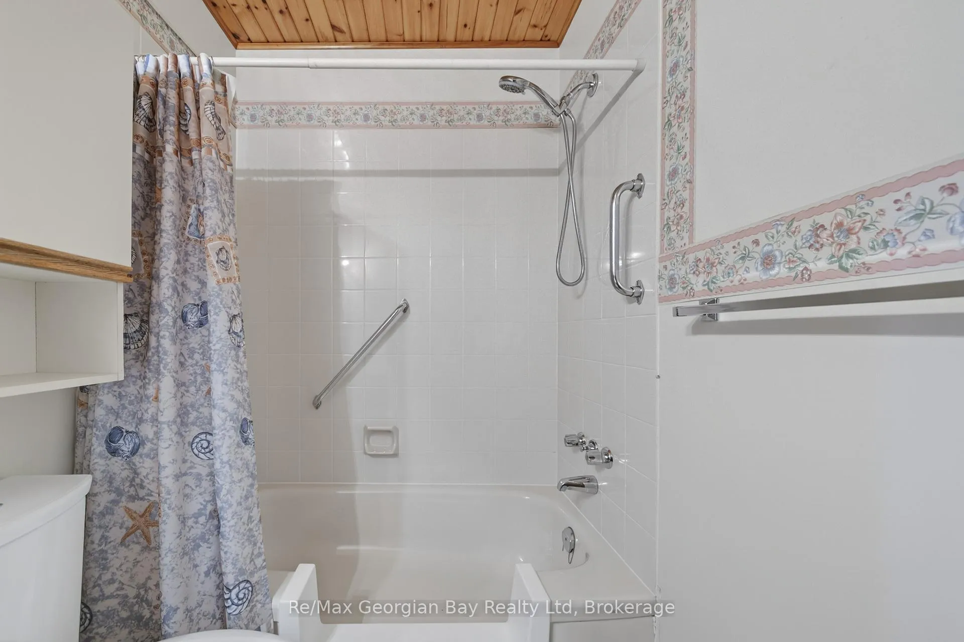 Photo 49 of 30 Oakwood Heights, Bracebridge, Macaulay — HOMEH