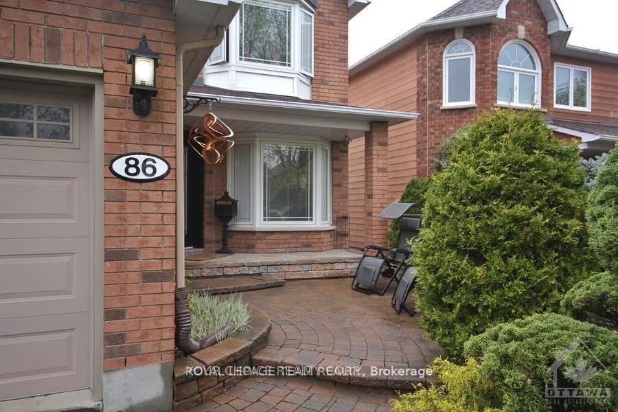 Photo 2 of 86 Sai Crescent, Ottawa, Hunt Club Park — HOMEH