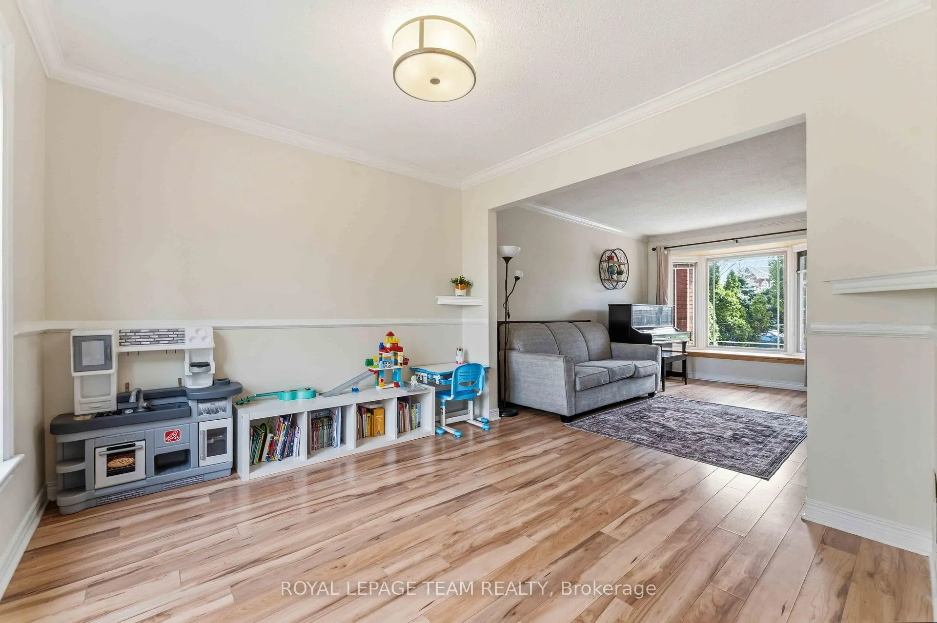 Photo 11 of 86 Sai Crescent, Ottawa, Hunt Club Park — HOMEH